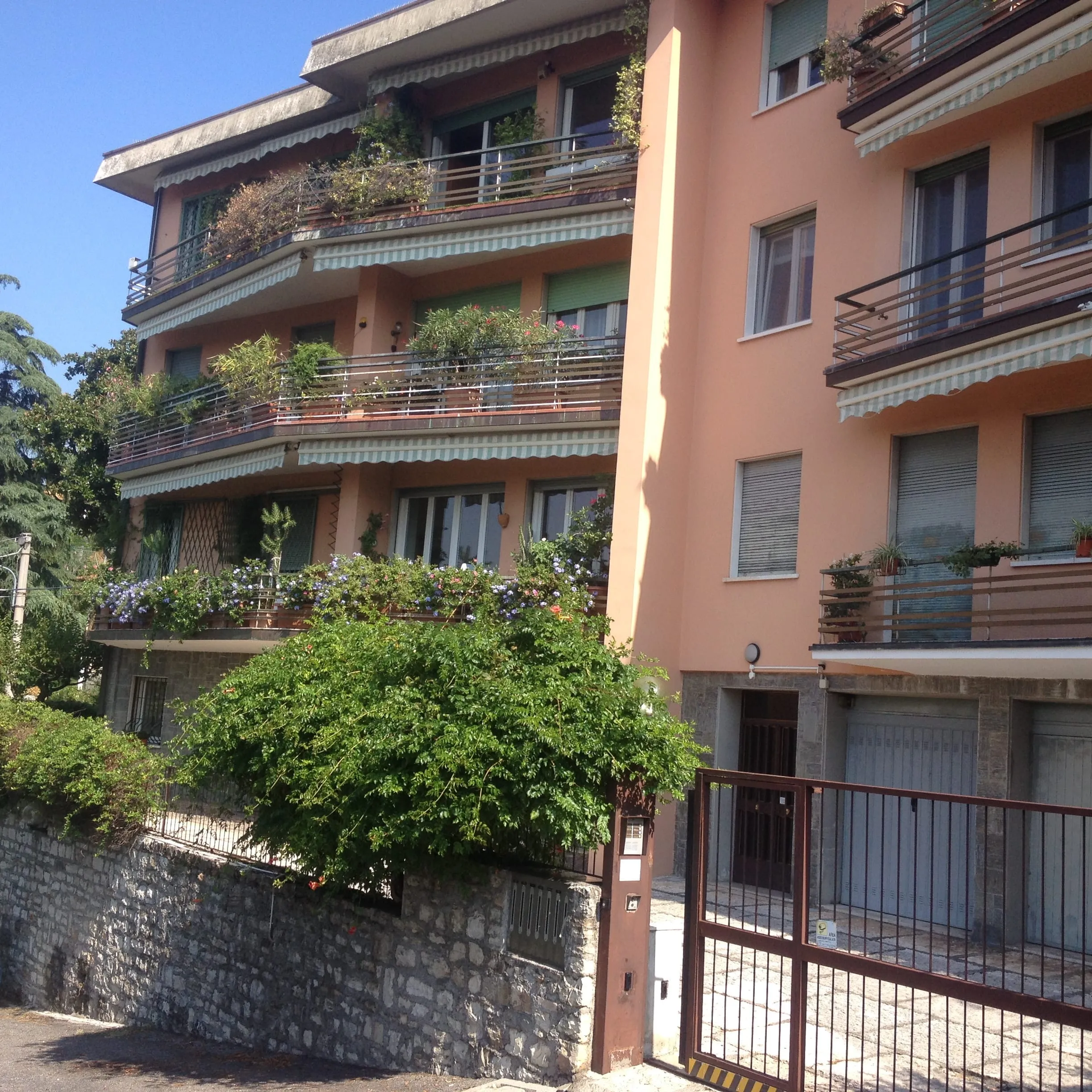 Bilocale nel verde (Borgo Trento, Brescia)